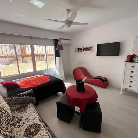 Estudio Romantico La Carihuela Torremolinos Exterior photo